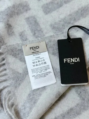 Fendi Scarves Men Womens Fashion Scarf003