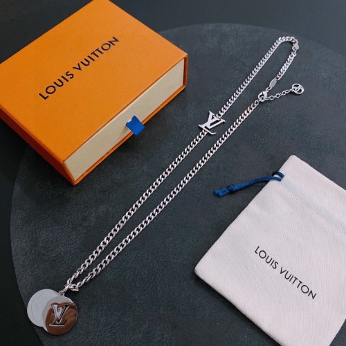 Louis Vuitton Luxury Men Womens Necklace