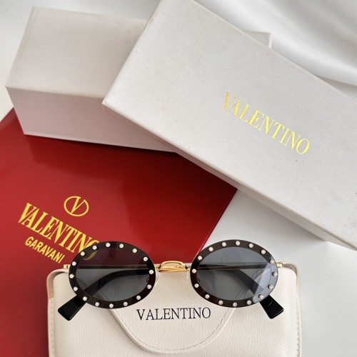 Valentino Sunglasses Luxury Brand Womens Sunglasses with Original Box  VA2027