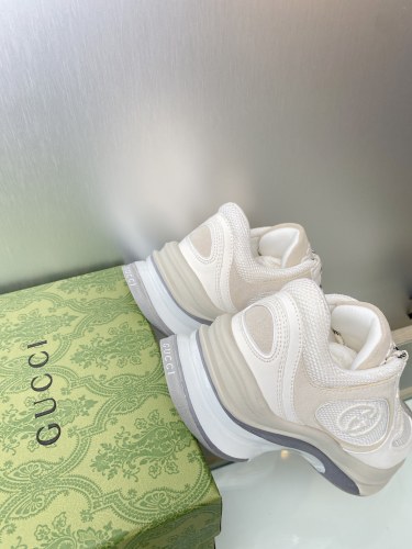 Gucci Mens Shoes Boots Luxury Brand Fashion Men's Gucci Run sneaker in white suede with Original Box Whatsapp 