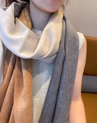 Loewe Scarves Men Womens Fashion Scarf 063