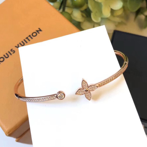 Louis Vuitton Womens Bracelet Luxury Brand Idylle Blossom Twist Bracelet, Pink Gold And Diamonds with Original Box Q95690