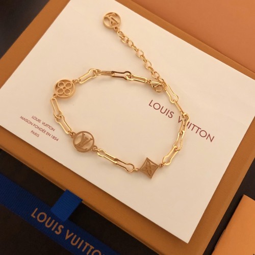 Louis Vuitton Luxury Womens Necklace Bracelet Forever Young Necklace M69622
