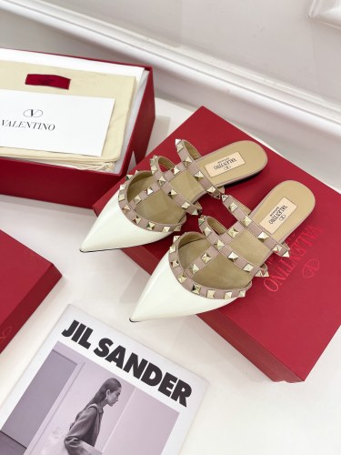 Valentino Women Shoes Mule Sandals Pointed Toe Slippers ROMAN STUD SLIDE SANDAL IN QUILTED NAPPA with Original Box Whatsapp 