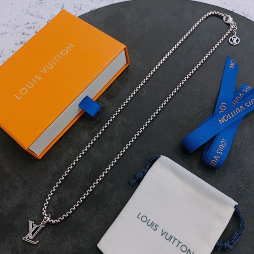 Louis Vuitton Luxury Men Womens Necklace
