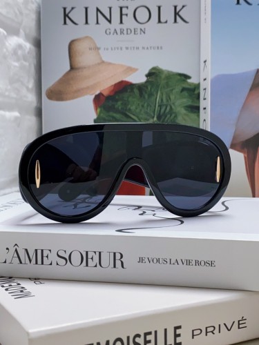 Loewe Sunglasses Luxury Brand Womens Sunglasses with Original Box  