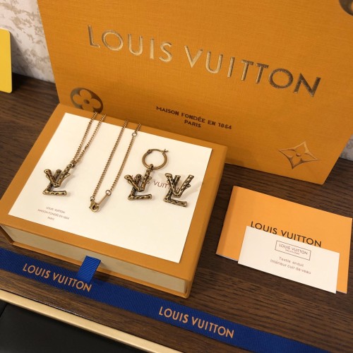Louis Vuitton Luxury Men Womens Necklace Earrings