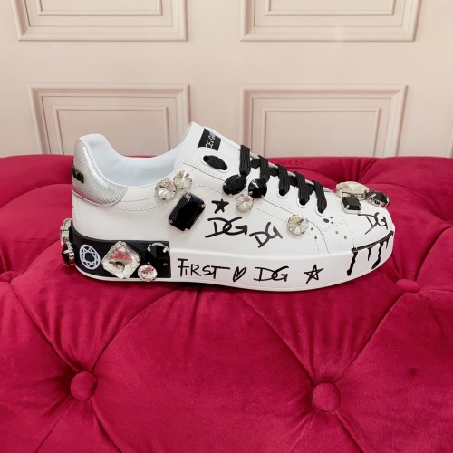 Dolce&Gabbana Men Shoes Sneakers Luxury Brand Casual Shoes for Men with Original Box Whatsapp 