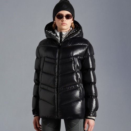 Moncler Design Womens Winter Windprood Down Jackets Keep Warm 90% White Duck Down