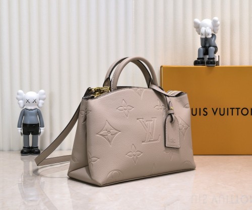 Louis Vuitton Womens Bag Shoulder Messenger Bags Luxury Brand Fashion Grand Palais M45811