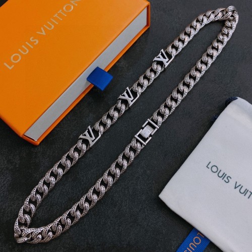 Louis Vuitton Luxury Men Womens Necklace