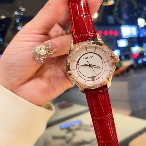 Chanel Womens Watch012