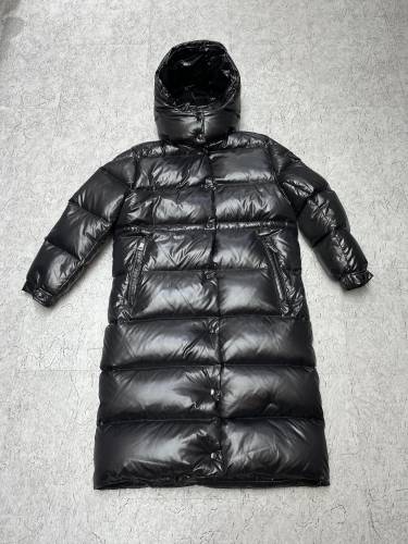 Moncler Design Womens Winter Windprood Down Jackets Keep Warm 90% White Duck Down Long Coats
