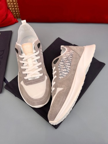 Dior Mens Shoes Luxury Sneakers B25 RUNNER SNEAKER Gray Suede and White Technical Mesh with Blue and White Dior Oblique Canvas with Original Box 3SN283ZMI_H865