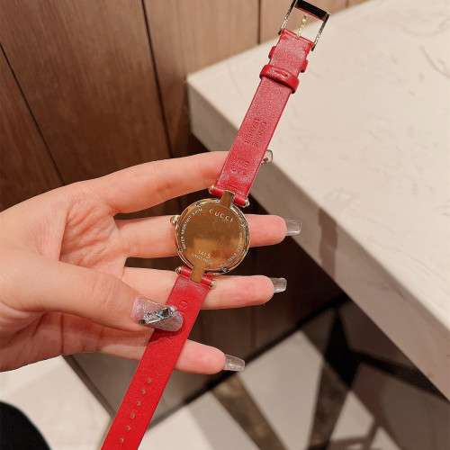 Gucci Watch037