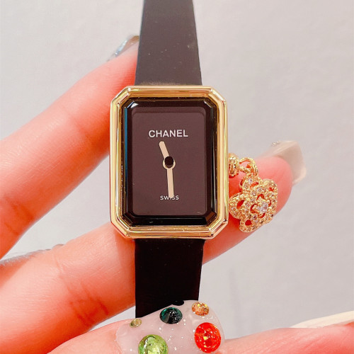 Chanel Womens Watch071
