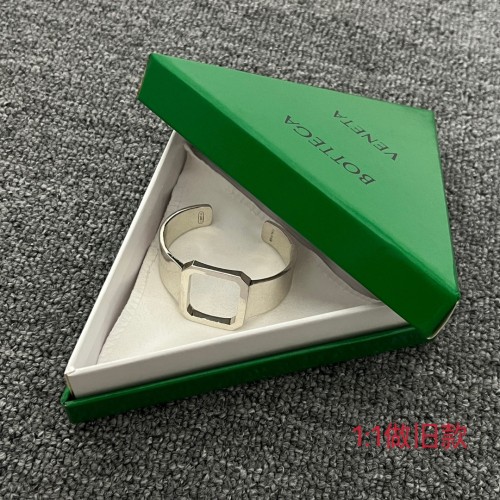 Bottega Veneta Luxury Womens Bracelet