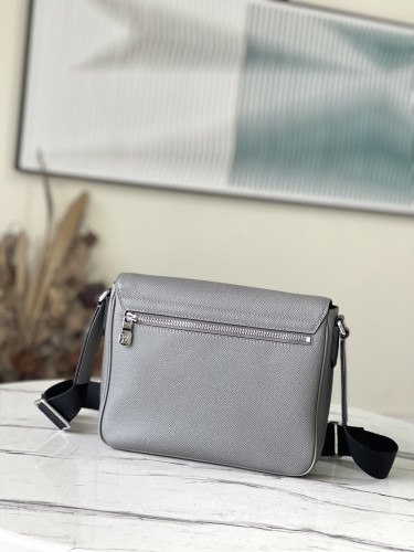 Louis Vuitton Mens Bags Messenger Bag Luxury Brand District PM with Original Box M30851  