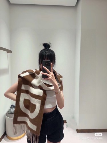 Fendi Scarves Men Womens Fashion Scarf071