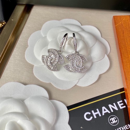 Chanel Luxury Womens Earrings