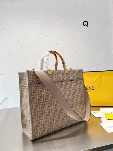 Fendi Womens Bag Shoulder Bags Luxury Brand Handbags for Women without Original Box