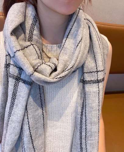 Loewe Scarves Men Womens Fashion Scarf 042