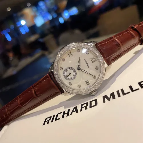 Chanel Womens Watch070