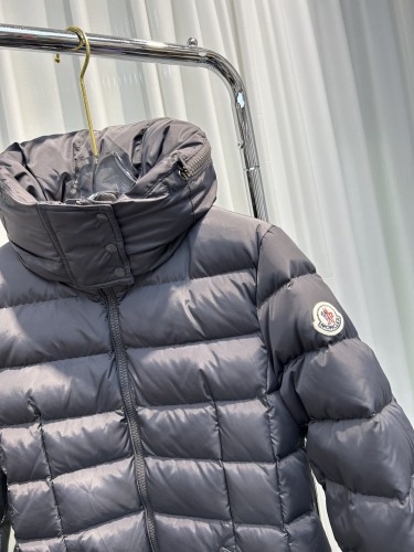 Moncler Womens Down Jacket Womens Coats Luxury Brand Fashion Design Long Down Jackets Grey