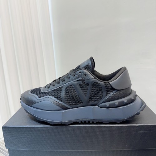 Valentino Womens Shoes Sneakers Leather Luxury Brand Women Rockstud Untitled Shoes with Original Box Whatsapp 