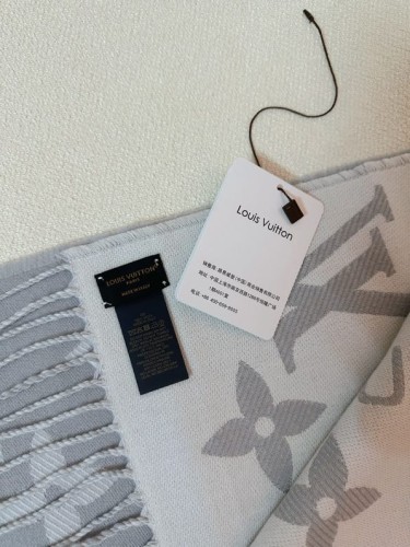 Louis Vuitton Scarves Men Womens Fashion Scarf with Original Box   