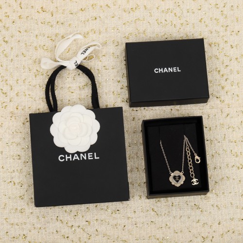 Chanel Luxury Womens Necklace