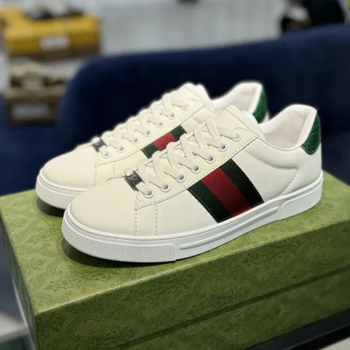 Gucci Mens Shoes Sneakers Luxury Brand MEN'S GUCCI ACE SNEAKER WITH WEB with Original Box Whatsapp 