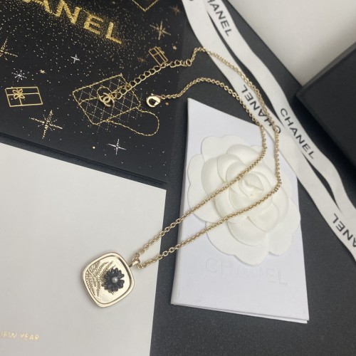 Chanel Luxury Womens Necklace