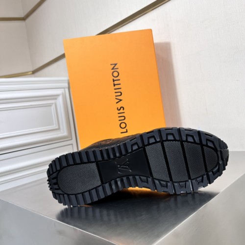 Louis Vuitton Men Shoes Sports RUN AWAY SNEAKER Running Design Luxury Brand with Original Box 1A9ZKQ Black Monogram-embossed grained calf leather and Epi calf leather