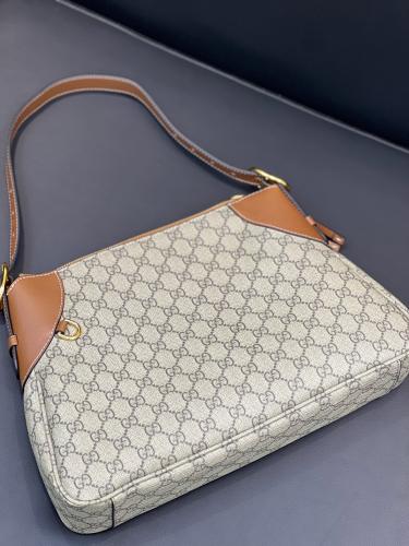 Gucci Mens Bags Shoulder Bag Design Luxury Brand GG EMBLEM LARGE SHOULDER BAG 815217 FAD6L 9758   