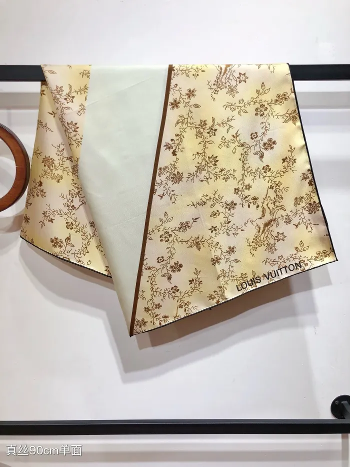 Louis Vuitton Scarves Womens Fashion Scarf Licorne Square 90 with Original Box   