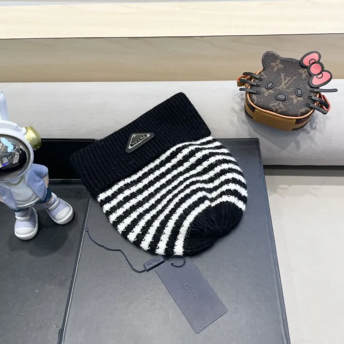 Prada Hats 053