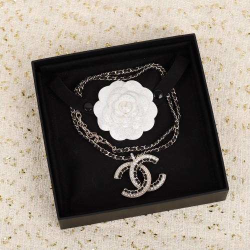 Chanel Luxury Womens Necklace