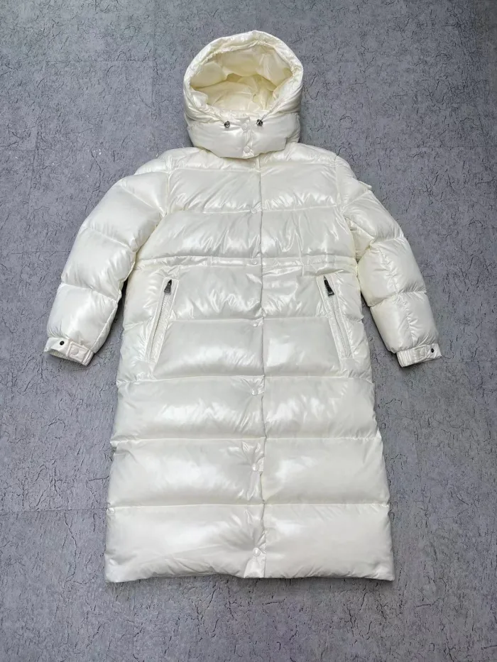 Moncler Design Womens Winter Windprood Down Jackets Keep Warm 90% White Duck Down Long Coats