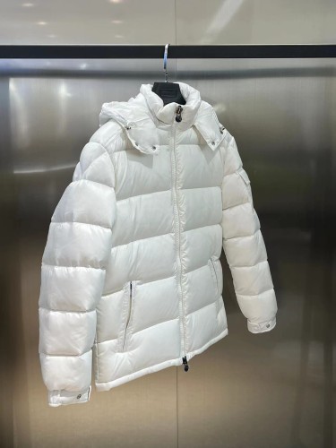 Moncler Men Womens Down Jacket Womens Coats Luxury Brand Fashion Design 90 Filled   