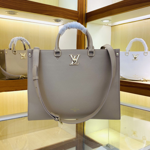 Louis Vuitton Womens Bags Handbags Luxury Brand Louis Vuitton M22312 OnTheGo MM  
