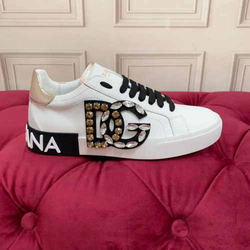 Dolce&Gabbana Men Shoes Sneakers Luxury Brand Casual Shoes for Men with Original Box Whatsapp 