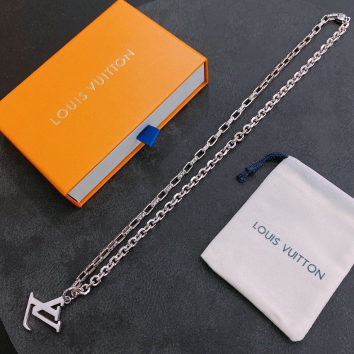 Louis Vuitton Luxury Men Womens Necklace