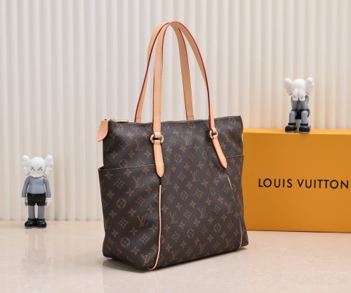Louis Vuitton Womens Bags Shoulder Handbags Luxury Brand Fashion Type M56689 without Original Box  