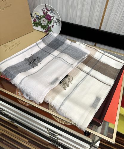 Burberry Scarves Womens Fashion Scarf010