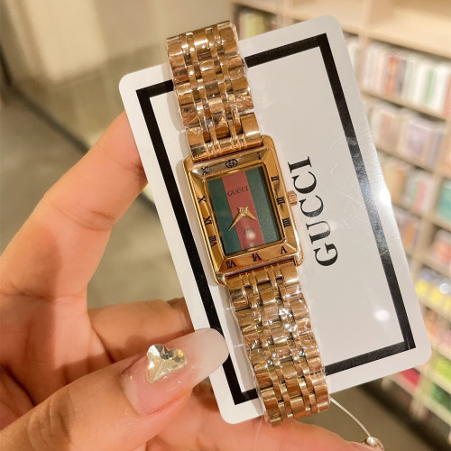 Gucci Watch038