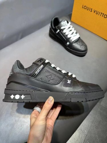Louis Vuitton Mens Shoes Fashion Sneakers Design Luxury Brand LV TRAINER SNEAKER Mix of materials with Original Box 1A9JI9