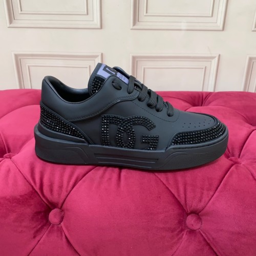 Dolce&Gabbana Men Shoes Sneakers Luxury Brand Casual Shoes for Men with Original Box Whatsapp 