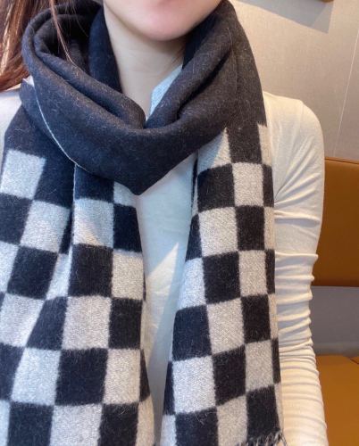 Louis Vuitton Scarves Men Womens Fashion Scarf with Original Box   