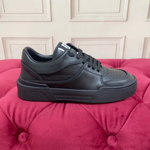 Dolce&Gabbana Men Shoes Sneakers Luxury Brand Casual Shoes for Men with Original Box Whatsapp 